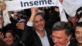 La victoire de Gilles Simeoni (au centre) a provoqué des scènes de liesse à Bastia.