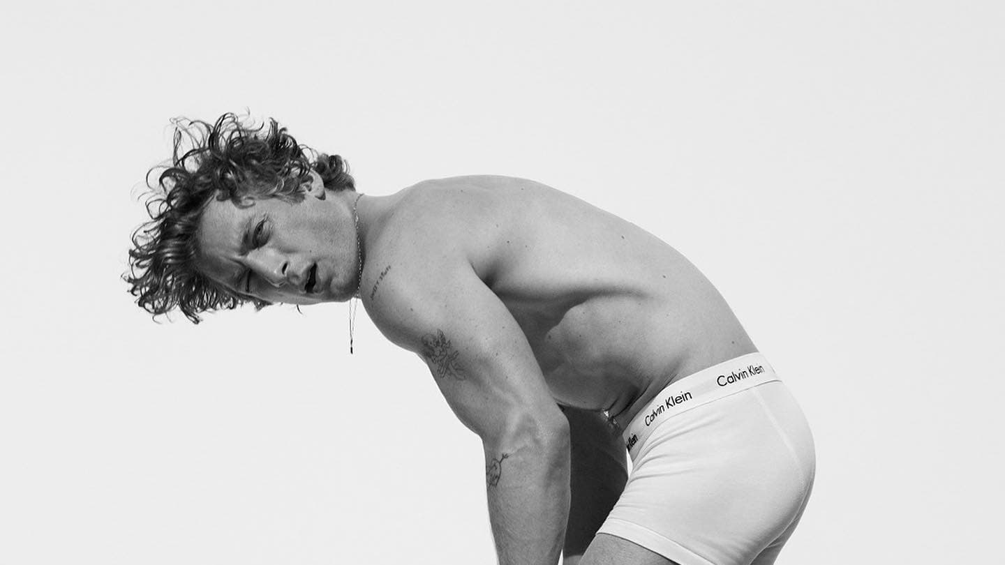 Jeremy Allen White pour Calvin Klein Jeremy Allen White pour Calvin Klein