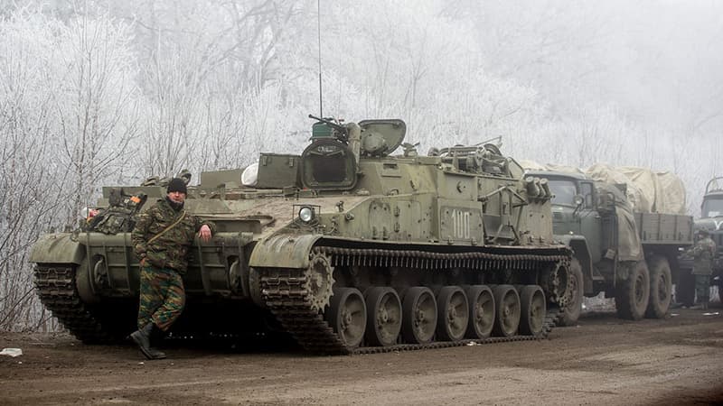 Un militaire à Svitlodarsk, dans les alentours de Debaltseve, pendant le cessez-le-feu. 