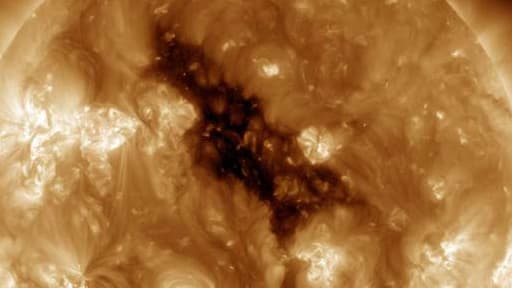 Un trou coronal dans le Soleil