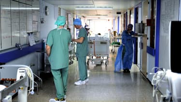 Des infirmiers à l'hôpital de Lille, le 2 avril 2013. (Photo d'illustration)