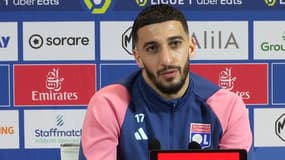 Saïd Benrahma en conférence de presse avec l'OL, le 9 février 2024.
