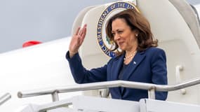 La vice-présidente américaine Kamala Harris à son arrivée à l'aéroport international de Zurich pour un sommet sur la paix en Ukraine organisé en Suisse, le 15 juin 2024 (photo d'illustration).