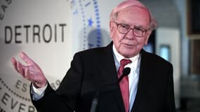 Warren Buffett en conférence de presse à Detroit en février 2017