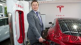 Elon Musk estime que le scandale Volkswagen va accélérer la transition vers l'électrique.