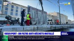 Marseille: un filtre anti-déchets installé sur le Vieux-Port