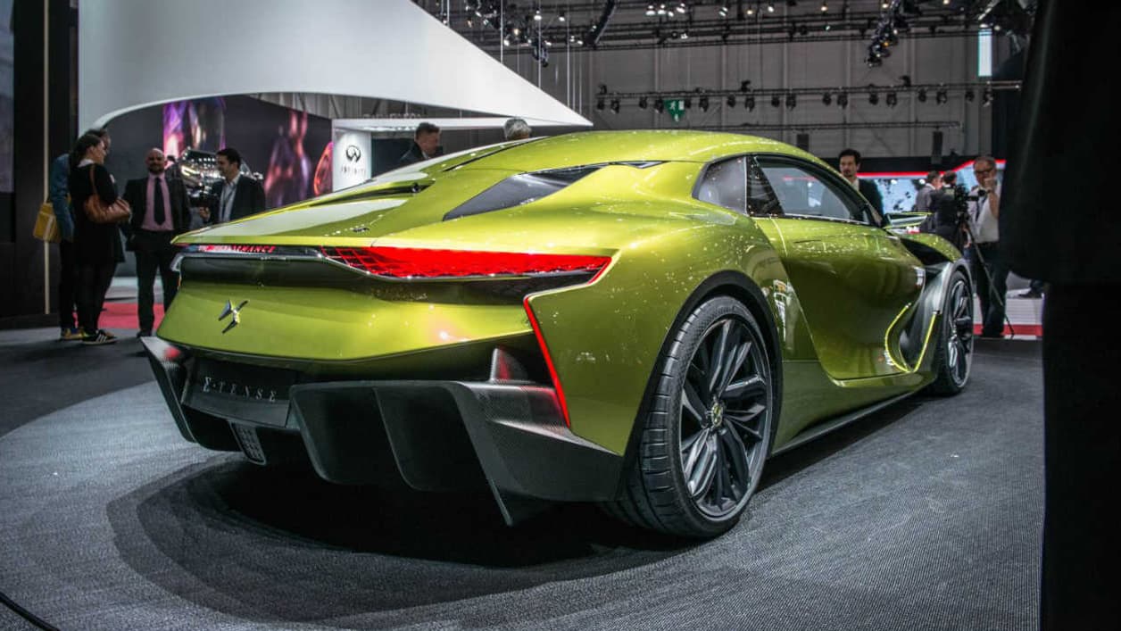 La puissance de 402ch de l'E-Tense est délivrée par l'arrière, les batteries lithium-ion se cachent elles dans le plancher. La puissance de 402ch de l'E-Tense est délivrée par l'arrière, les batteries lithium-ion se cachent elles dans le plancher.