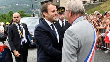 Le président de la République sur la route du Tour de France.