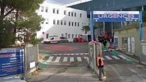 Les urgences de l'hôpital Nord à Marseille, où le jeune homme de 21 ans a été déposé ce vendredi grièvement blessé.