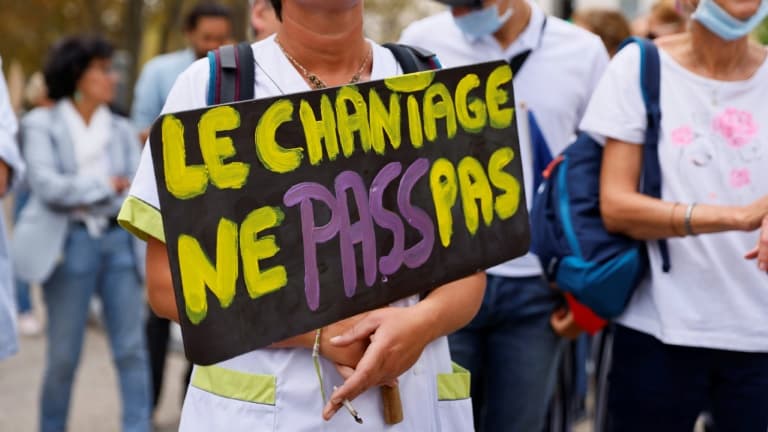 Manifestation contre le pass sanitaire et l'obligation vaccinale pour certaines professions, le 11 septembre 2021 à Paris Manifestation contre le pass sanitaire et l'obligation vaccinale pour certaines professions, le 11 septembre 2021 à Paris