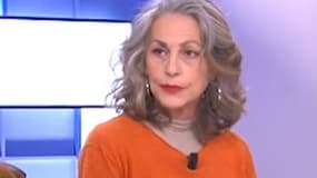 La chanteuse Lio dans l'émission "C l'hebdo" sur France 5 le 6 janvier 2024.