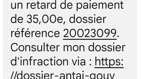L'arnaque est reçue par SMS