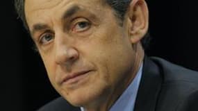 La cote de Nicolas Sarkozy remonte de trois points en un mois dans le dernier baromètre TNS Sofres pour Le Figaro Magazine. Au total, 27% des sondés disent avoir plutôt ou tout à fait confiance dans l'action du chef de l'Etat contre 70% qui ne lui font pa