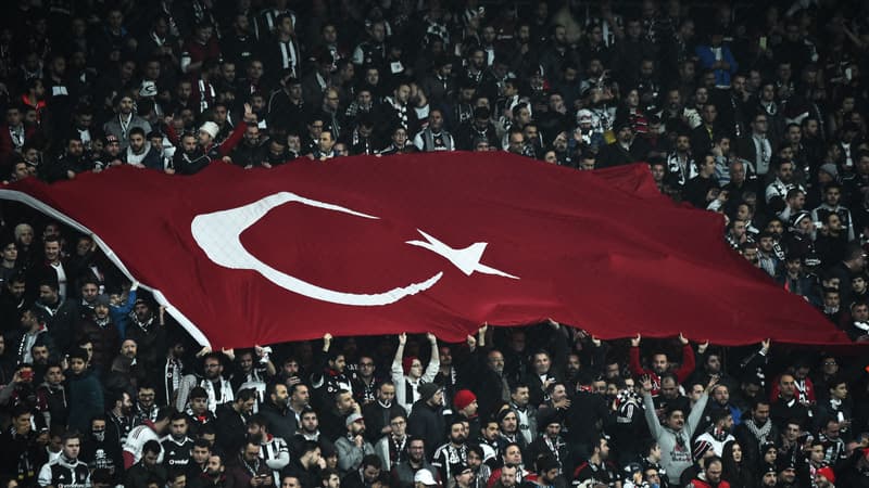 Les supporters du Besiktas sont prêts à suivre leur équipe au Parc OL pour les quarts de Ligue Europa.