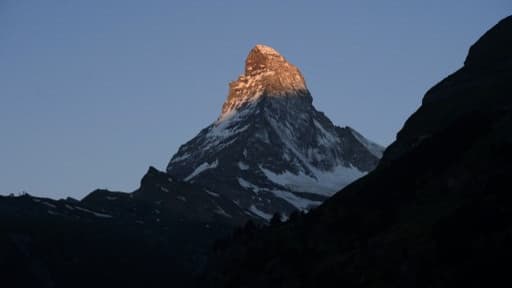 La montagne Matterhorn, vue du village de Zermatt, en juillet 2015