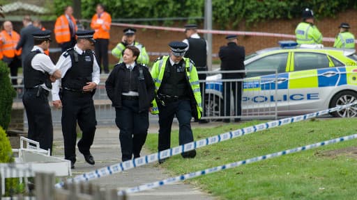 Le quartier de Woolwich dans le sud de Londres bouclé par la police à la suite du meurtre d'un soldat britannique.