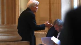 Bernard Tapie est jugé par le tribunal correctionnel de Paris.