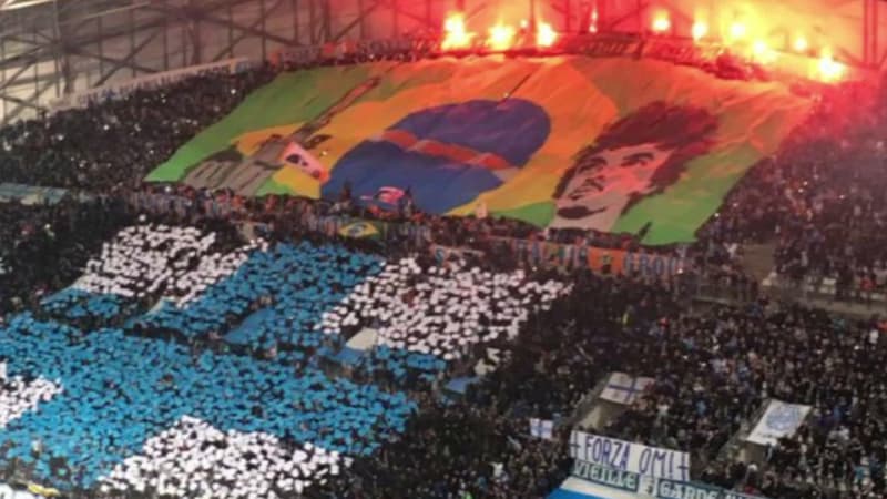 Le tifo en hommage à Luiz Gustavo