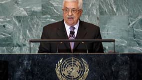 Mahmoud Abbas devant l'Assemblée générale de l'Onu, à New York, vendredi. Le président de l'Autorité palestinienne a déposé aux Nations unies une demande officielle de reconnaissance d'un Etat palestinien, exhortant les Israéliens à "venir en paix". /Phot