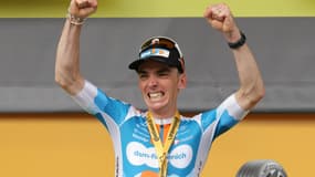 Romain Bardet sur le podium du Tour de France, à Rimini le 29 juin 2024
