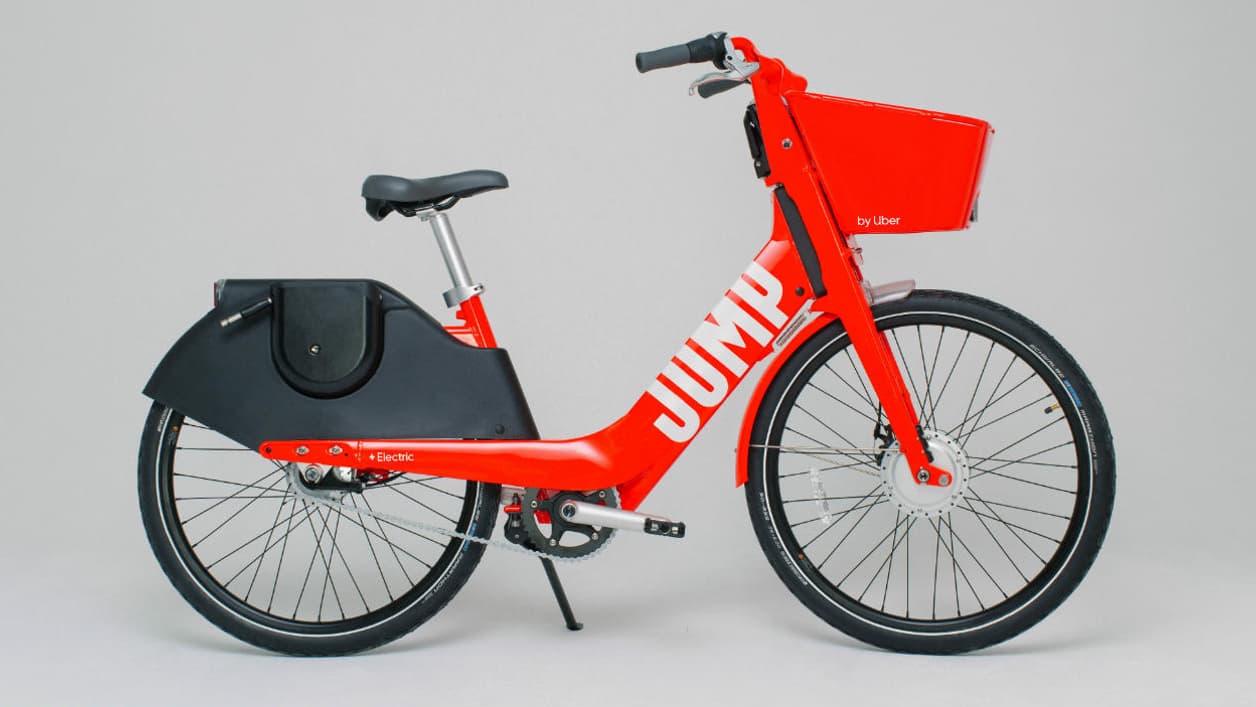 500 vélos électriques, avec des cadenas, sont mis à disposition en libre-service des Parisiens dès ce jeudi. 500 vélos électriques, avec des cadenas, sont mis à disposition en libre-service des Parisiens dès ce jeudi.