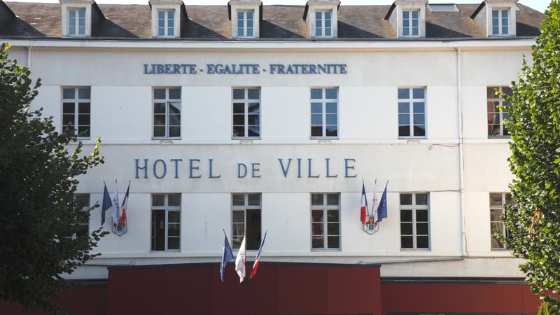 Vierzon: la mairie d'extrême droite annule la commémoration de l'abolition de l'esclavage du 10-Mai, invoquant des économies