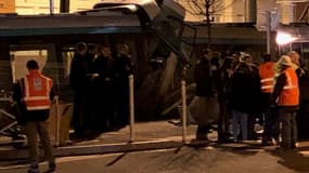 Un spectaculaire accident de tram s'est produit ce lundi soir à Issy-les-Moulineaux