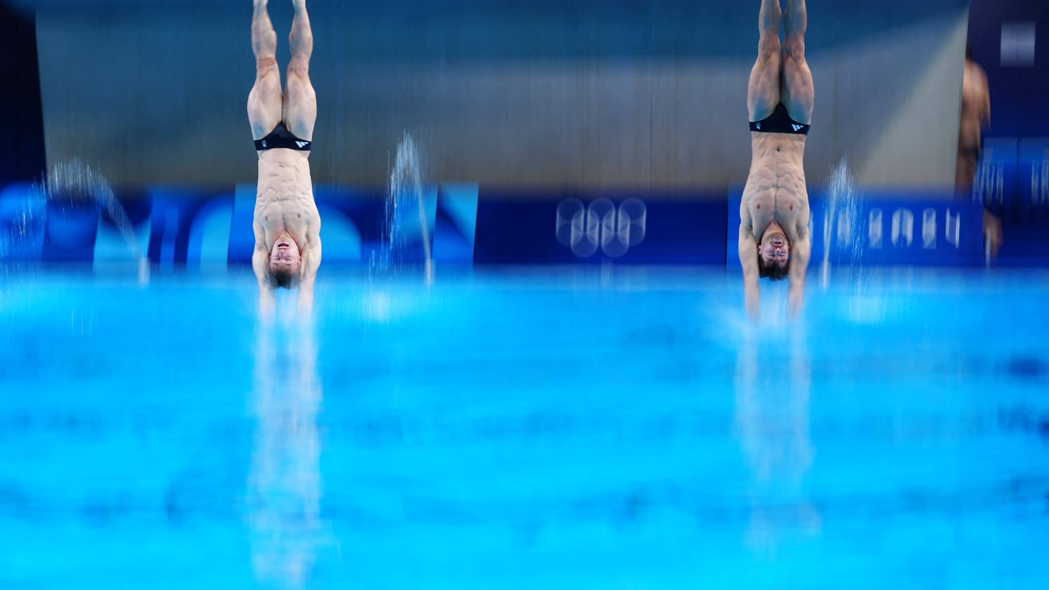 Anthony Harding et Jack Laugher lors d'une épreuve de plongeon aux JO de Paris.