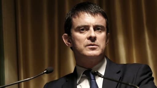 Manuel Valls, ici le 6 mars à Paris, affirme n'avoir "rien su" des écoutes du téléphone de Nicolas Sarkozy.