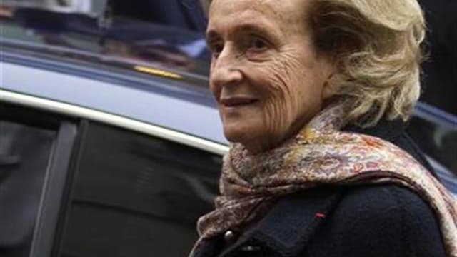 Bernadette Chirac a déclaré mercredi qu'elle voterait pour Nicolas Sarkozy, le successeur de son époux à l'Elysée, s'il se présente à l'élection présidentielle. /Photo prise le 24 novembre 2011/REUTERS/Charles Platiau