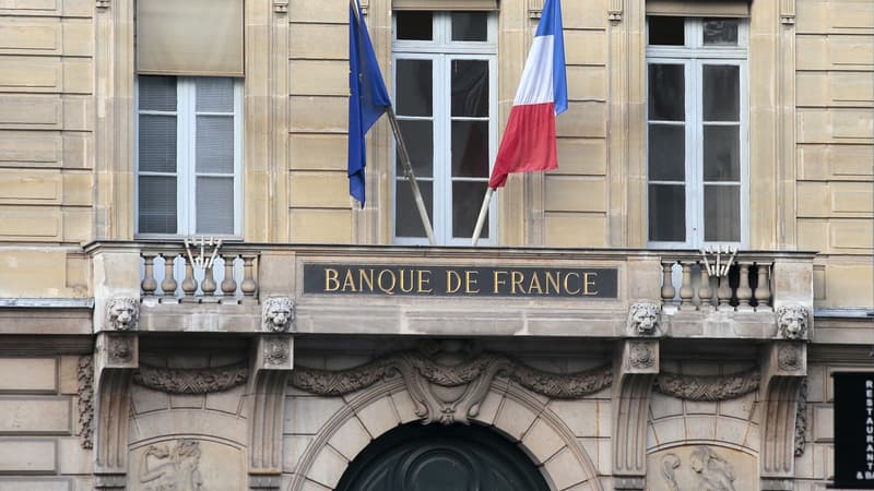 Après deux mandats de six ans à la tête de la Banque de France, M. Noyer aura 65 ans en octobre 2015, la limite d'âge pour occuper cette fonction.