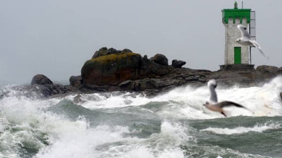Quatre personnes ont touvé la mort par noyade en mer ce week-end dans trois incidents distincts.