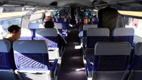 Les premiers passagers ont pris place dimanche dans les trains de la nouvelle ligne LGV.