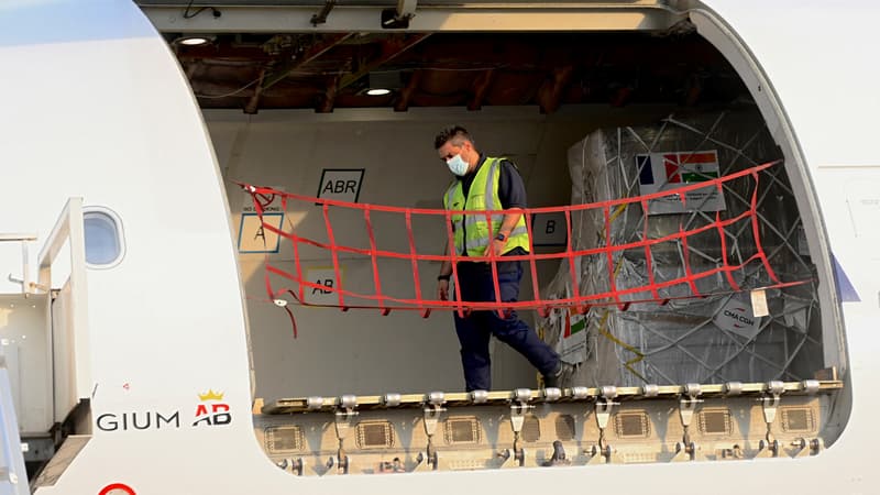 Un avion cargo français a atterri à Delhi avec 28 tonnes de matériel à son bord, ce dimanche