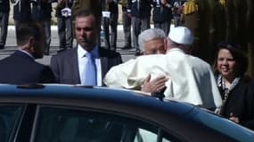 Le pape François avec le président de l'autorité palestinienne Mahmoud Abbas, ce dimanche à Bethléem.