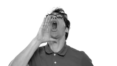 Le bruit, c'est toujours la faute des autres. Mais avez-vous réfléchi aux nuisances provoquées par vos conversations avec un collègue situé à l'autre bout de la pièce?
