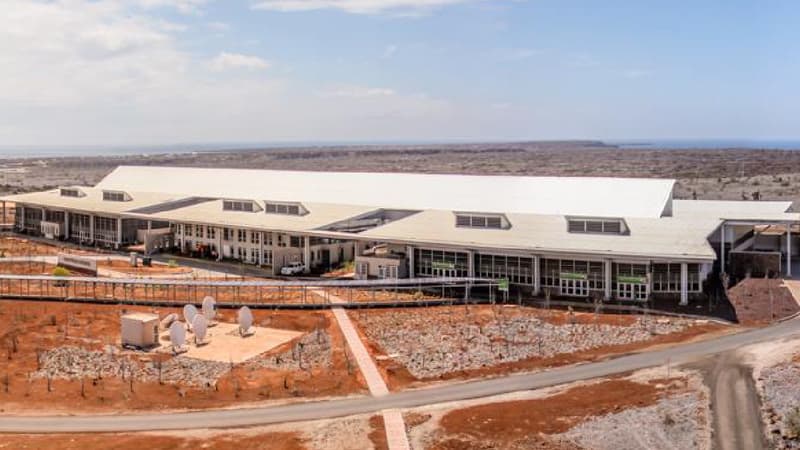 L'aéroport est aujourd'hui le premier à utiliser entièrement les énergies renouvelables pour fonctionner.