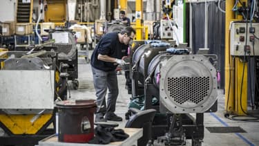 La France peut faire croître les revenus de son industrie, à condition de poursuivre les mesures engagées depuis 2012, estiment les patrons français.