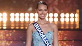 La Miss Guadeloupe, Indira Ampiot, a été sacrée Miss France le 17 décembre 2022 à Deols.
