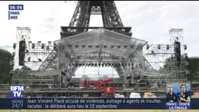 L’écran géant au pied de la tour Eiffel en cours d’installation pour la finale du Mondial
