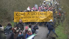 Encore 300 personnes occupent illégalement la ZAD de NDDL.