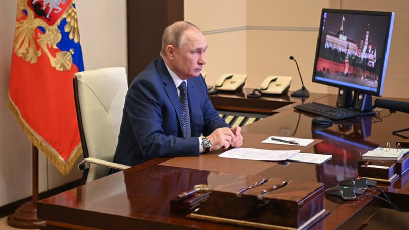 Vladimir Poutine dans son bureau. 