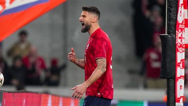 Olivier Giroud célèbre son but avec rage lors de la victoire de Lille contre Fribourg (1-0, Ligue Europa), le 29 janvier 2026