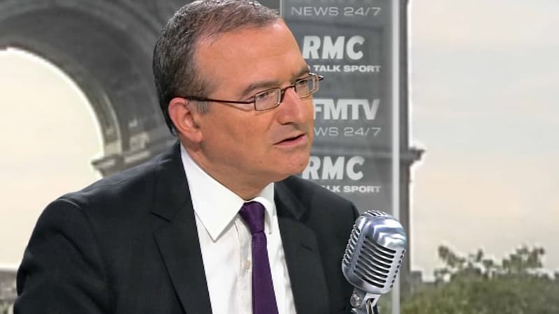 Hervé Mariton accuse Nicolas Sarkozy de détourner les moyens du parti.