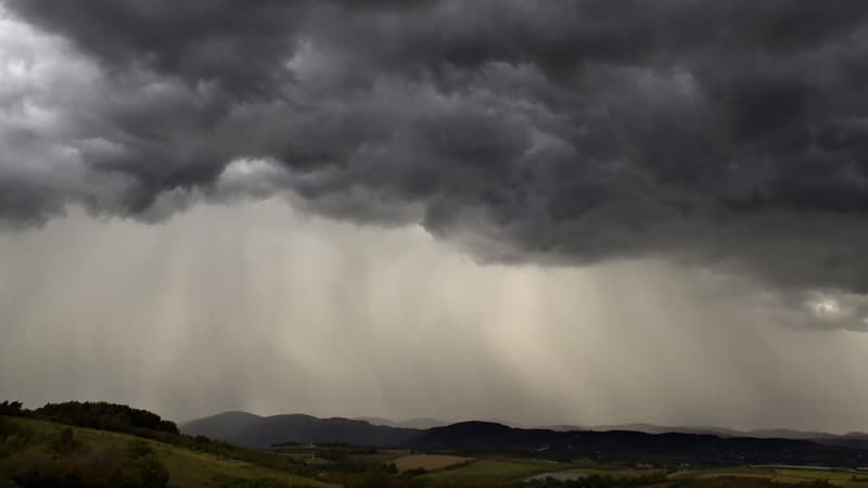 Météo France a placé les département du Gard et de l'Hérault en "vigilance rouge", ce dimanche. Des ondées sont attendues et pourraient durer jusqu'à lundi midi.