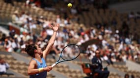 Loïs Boisson face à Jessica Pegula à Roland-Garros, le 2 juin 2025.