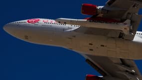 La société Virgin Orbit de Richard Branson a envoyé avec succès pour la première fois dimanche une fusée dans l'espace à partir de l'aile d'un Boeing 747, ouvrant la voie à un nouveau moyen de placer en orbite des petites satellites.