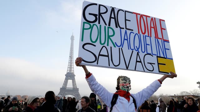 Le président de la République a finalement décidé d'accorder une grâce totale à Jacqueline Sauvage. Elle est sortie de prison ce mercredi en fin d'après-midi.