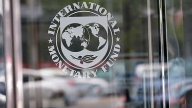 Le FMI table également sur une baisse de la croissance mondiale.