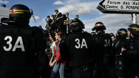 Des CRS à Paris, le 5 juillet 2016.